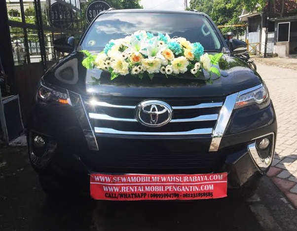 sewa fortuner surabaya, sewa fortuner wedding car surabaya